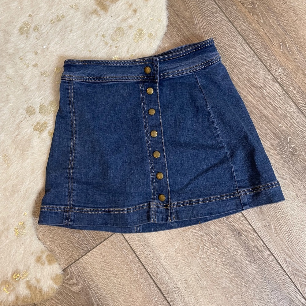 Free people a line button down Jean skirt